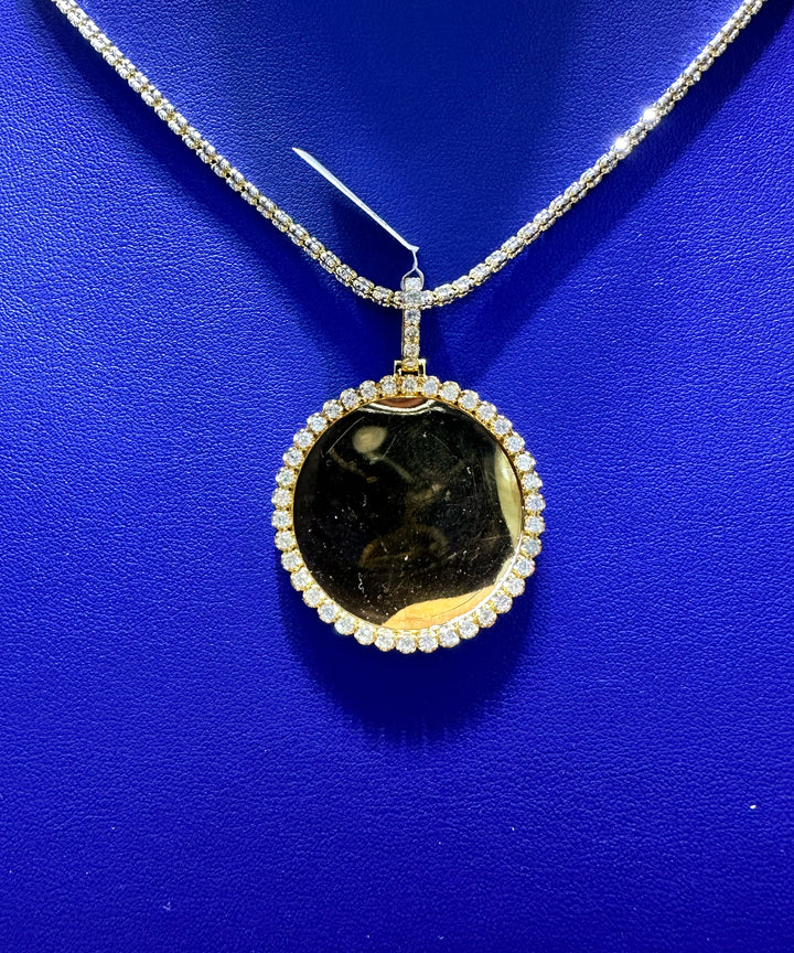 2.25ctw Natural Diamond Memory Charm Round Pendant in 10K Gold