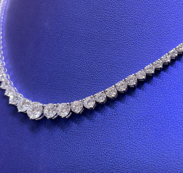 14K Gold 11.26ctw Lab Grown Round Graduating Diamond Necklace