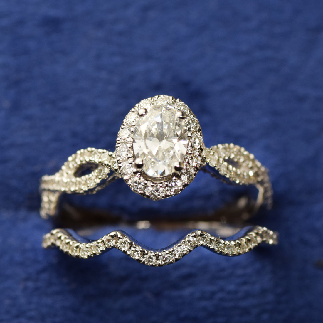14K Gold 1.20 CT Lab Grown Oval Cut Halo Lab Diamond Bridal Wedding Set