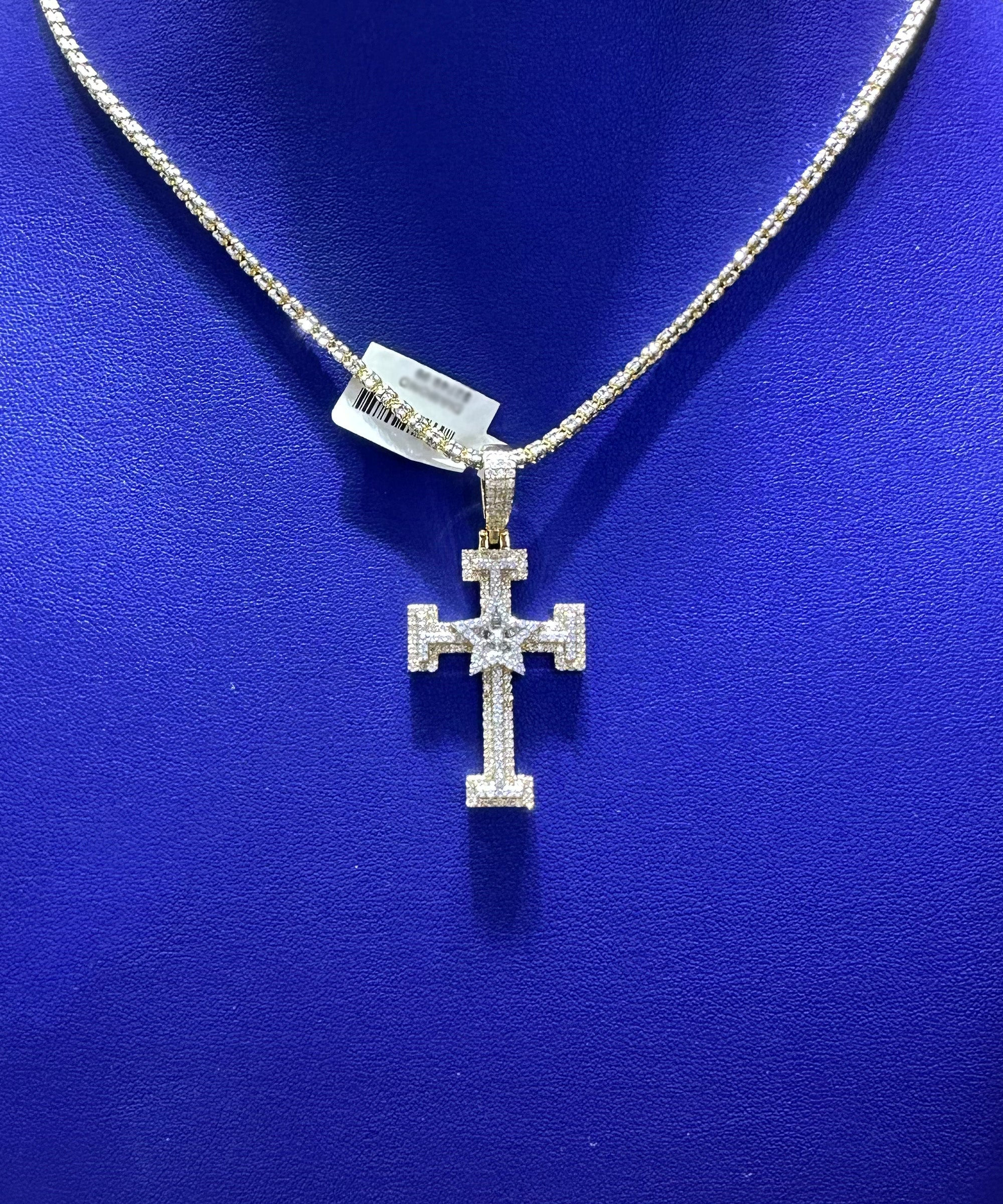 1.25ctw Natural Diamond Star Cross Pendant in 10K Gold