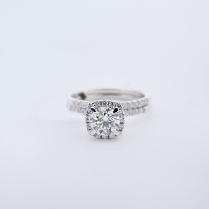 10K Gold 1.50 CT Lab Grown Round Cut Halo Diamond Engagement Bridal Set