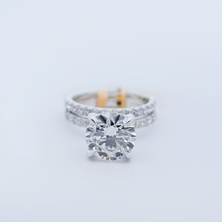 14K Gold 5.00 CT Lab Grown Round Cut Diamond Engagement Bridal Set