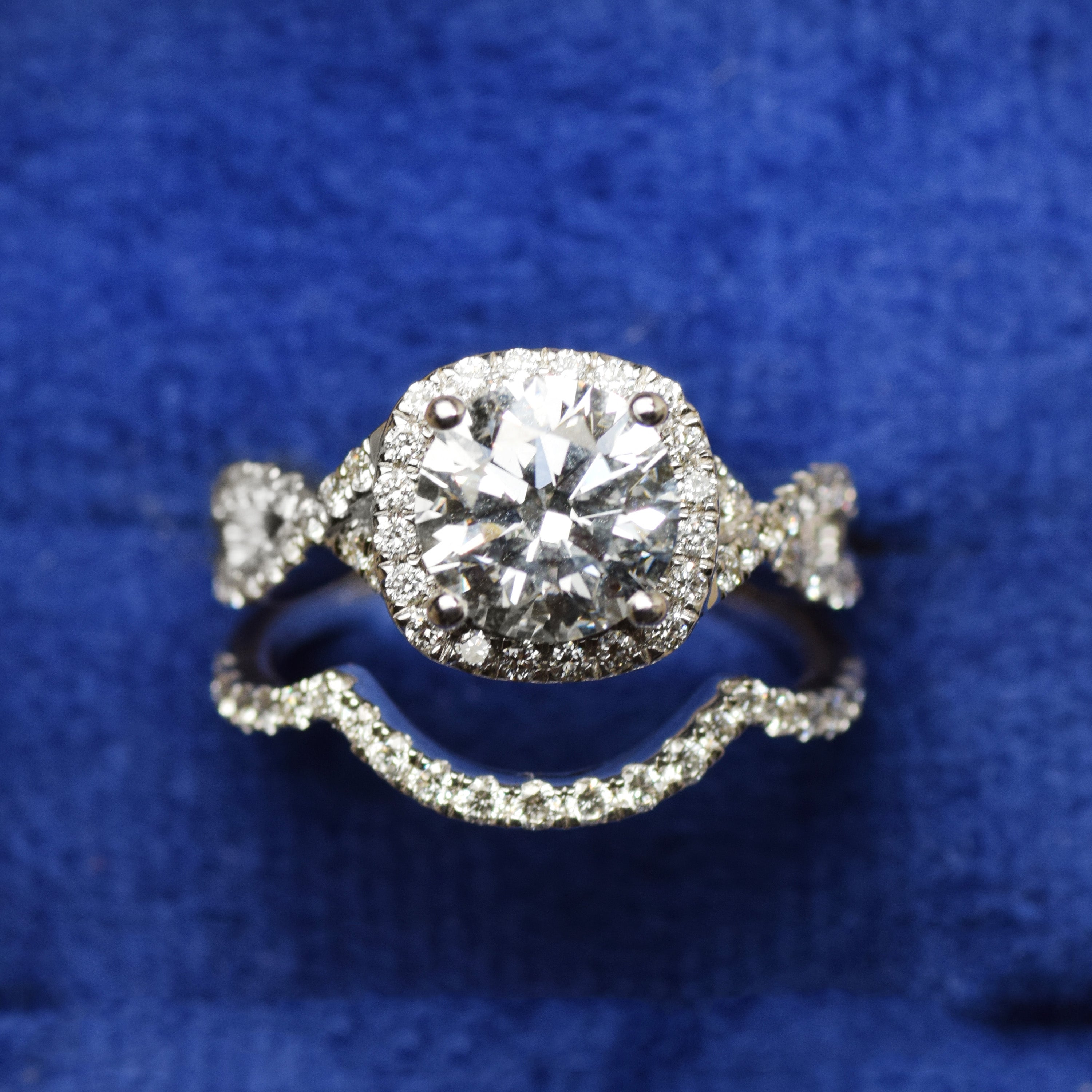 14K Gold 2.75 CT Lab Grown Round Cut Halo Curved Band Lab Diamond Bridal Wedding Set