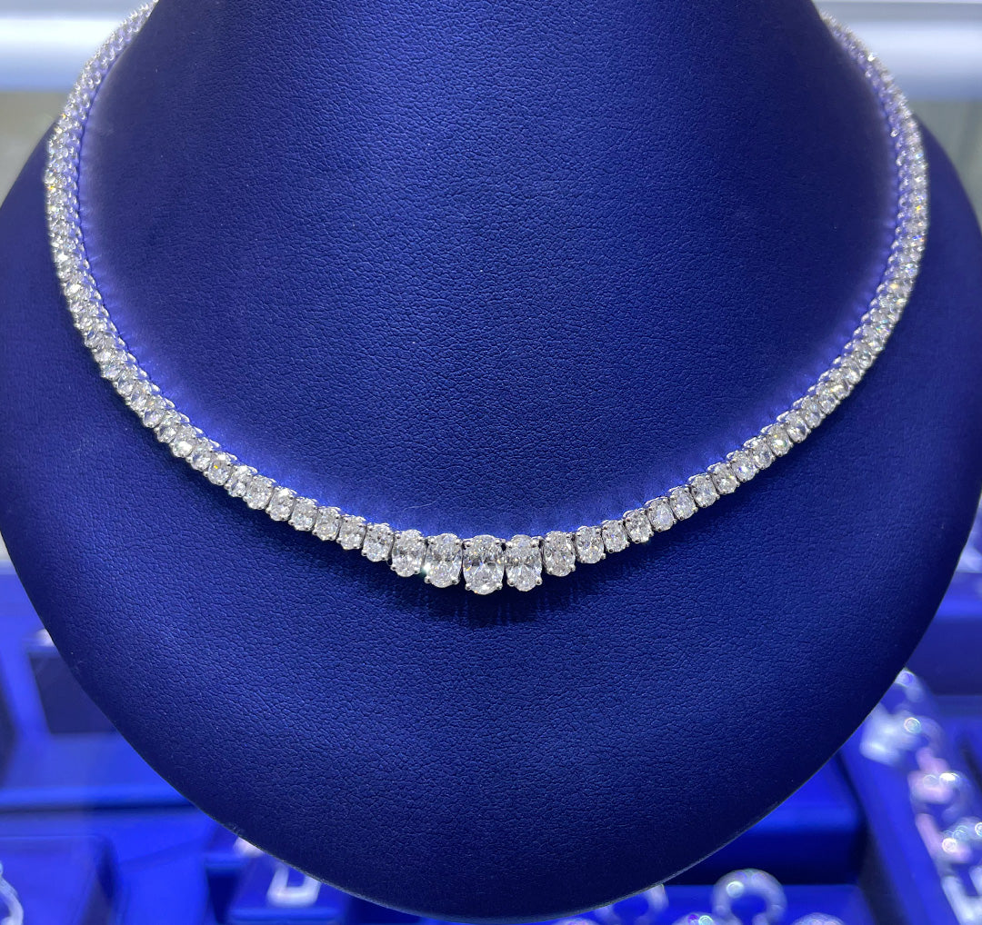 14K Gold 15ctw Lab Grown Oval Graduating Diamond Necklace