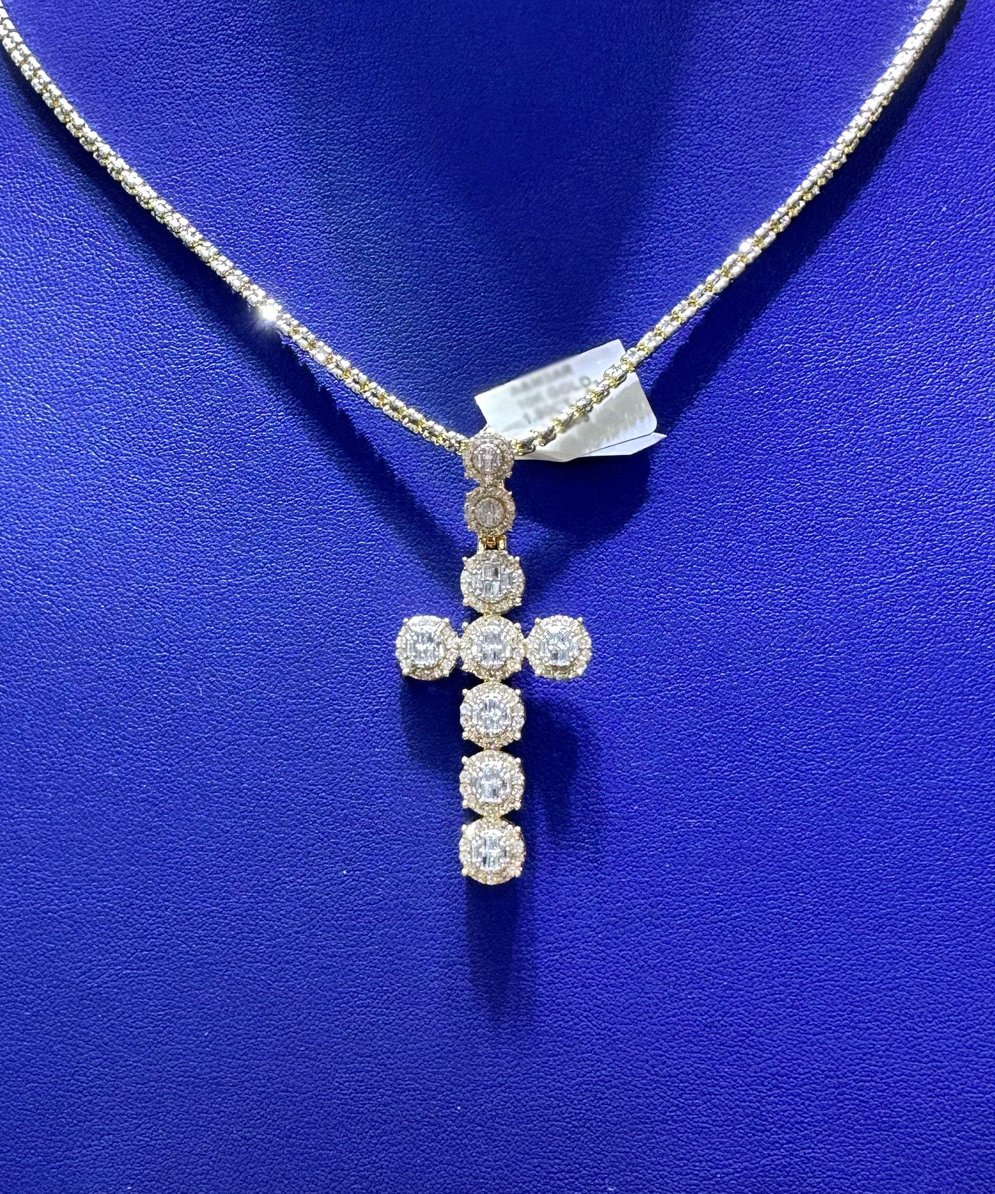 1.50ctw Natural Diamond Cross Pendant in 10K Gold