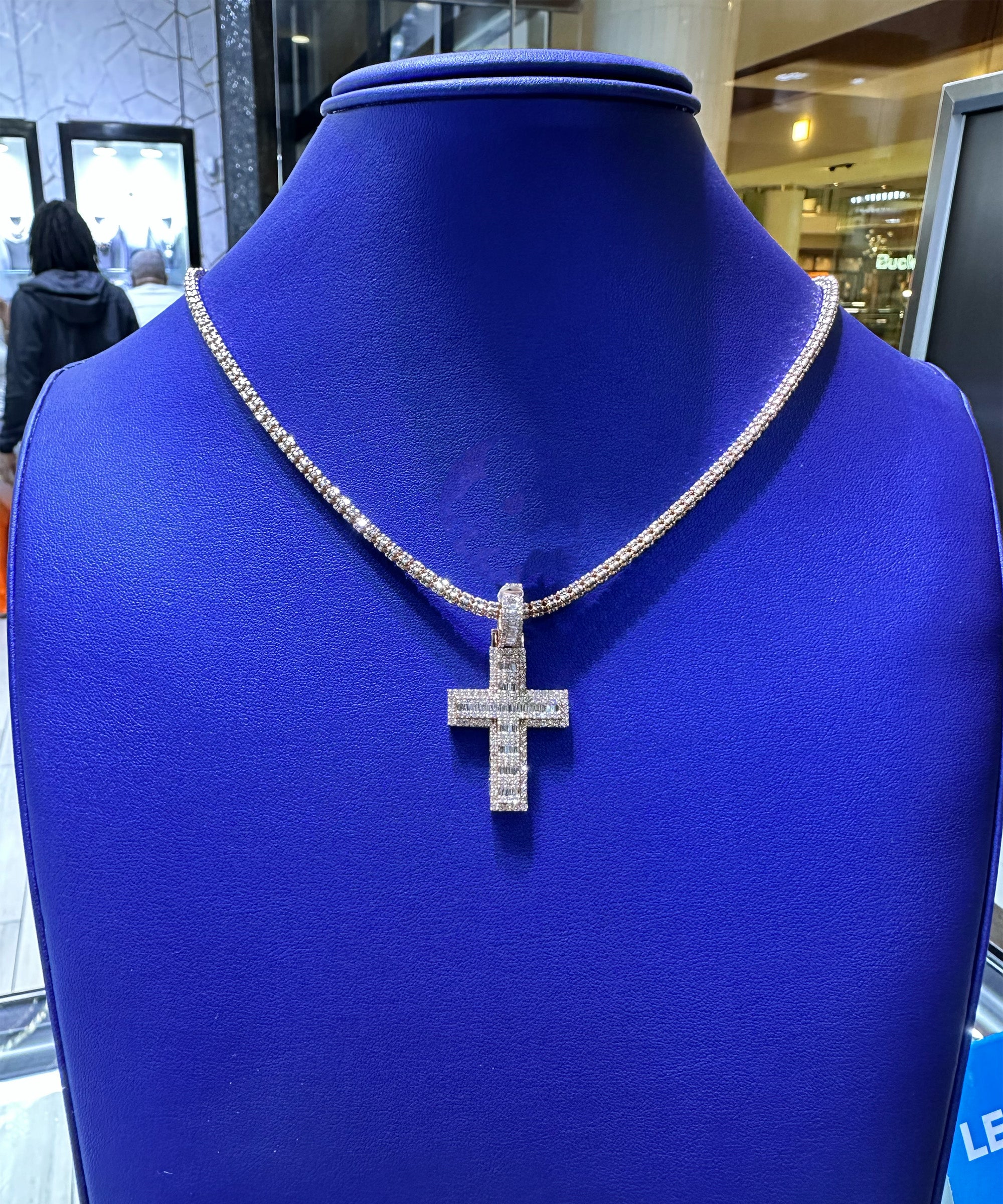 1.75ctw Natural Diamond Cross Pendant in 10K Gold