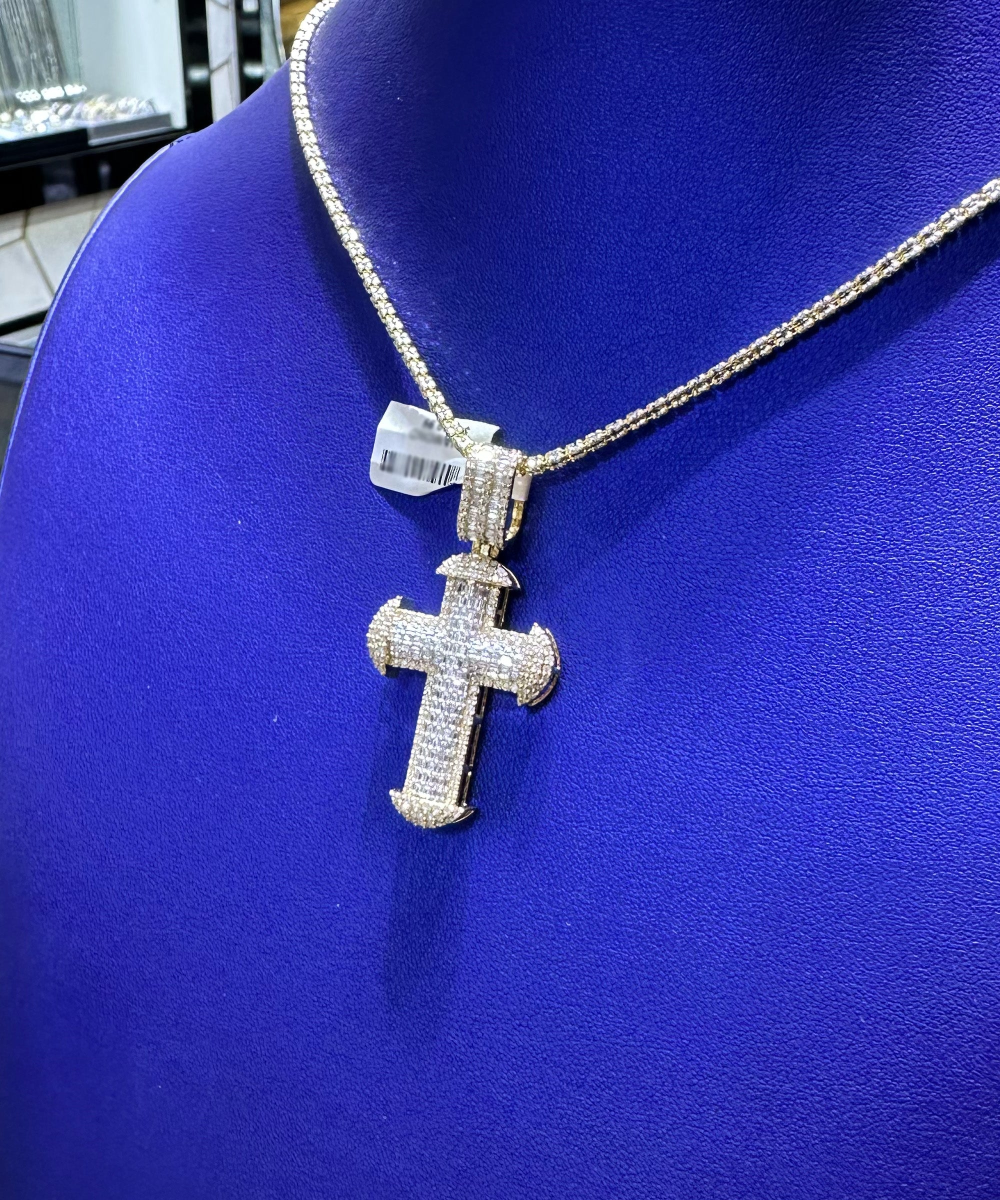 2.25ctw Natural Diamond Cross Pendant in 10K Gold