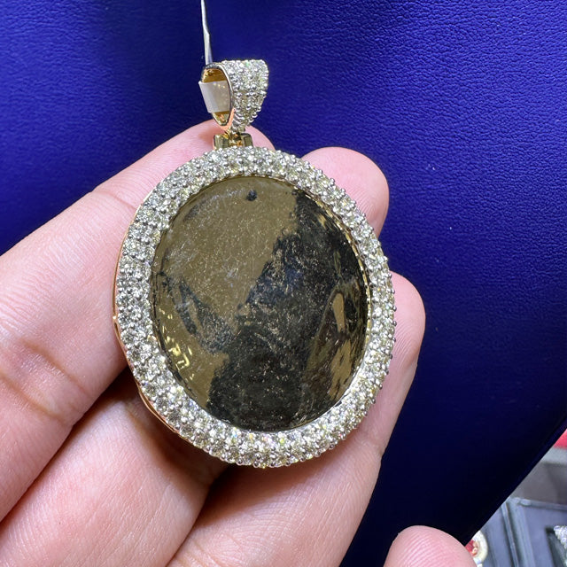 4.50ctw Natural Diamond Memory Charm Oval Pendant in 10K Gold