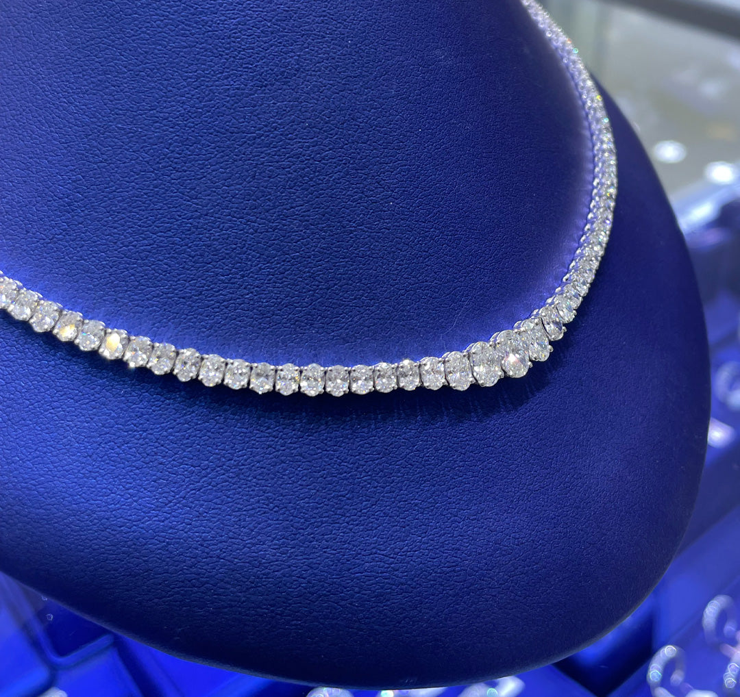 14K Gold 15ctw Lab Grown Oval Graduating Diamond Necklace
