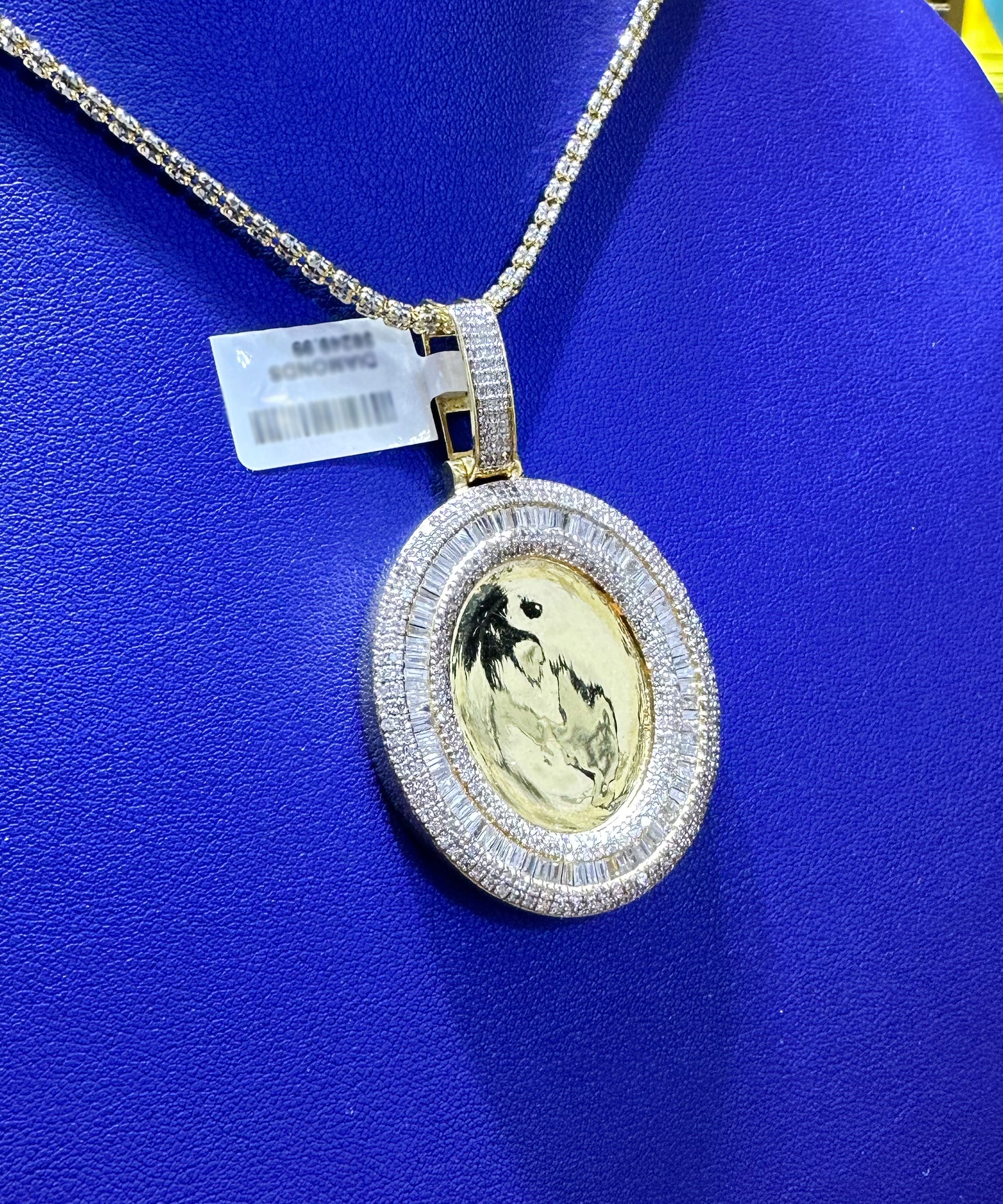 3.50ctw Natural Diamond Memory Charm Oval Pendant in 10K Gold