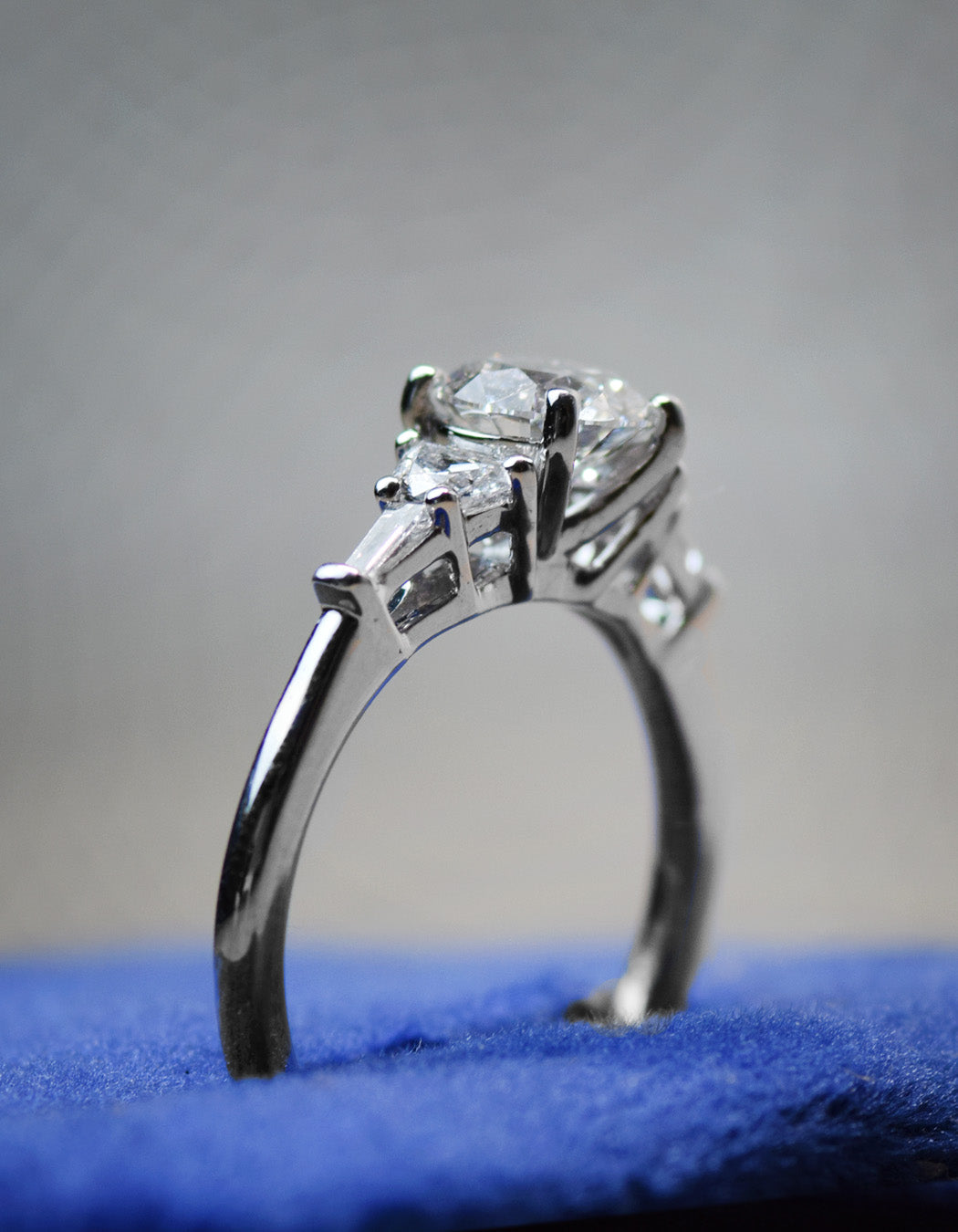 14K Gold Round Cut [1.38ctw] Lab-Grown Diamond [G - VS] Engagement Ring