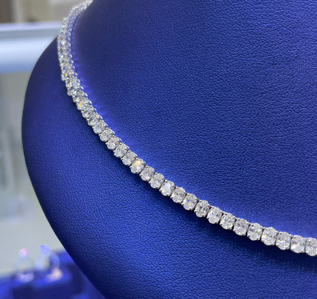 14K Gold 15ctw Lab Grown Oval Graduating Diamond Necklace