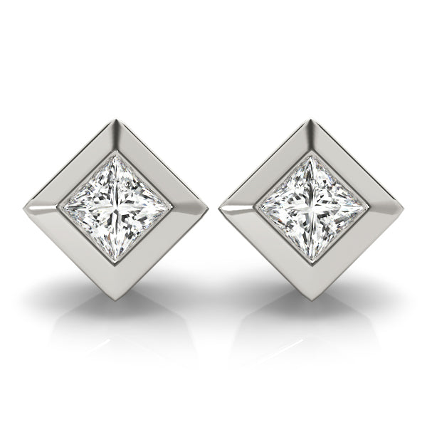 Single Stone Covered Stud Earring