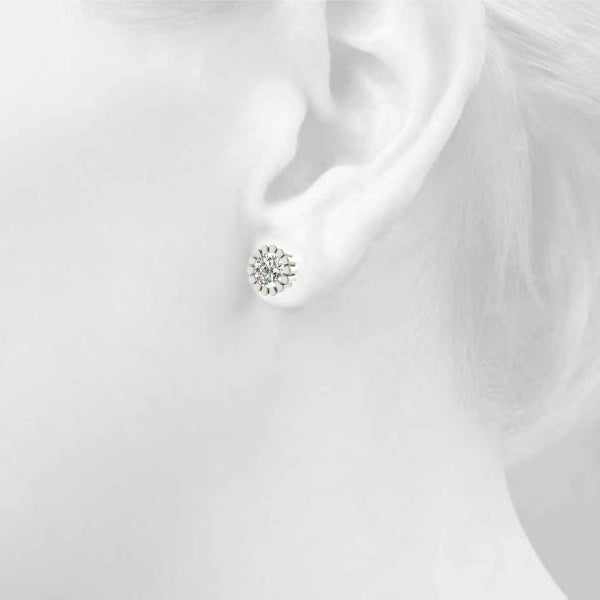 Flower Cut Stud Earring