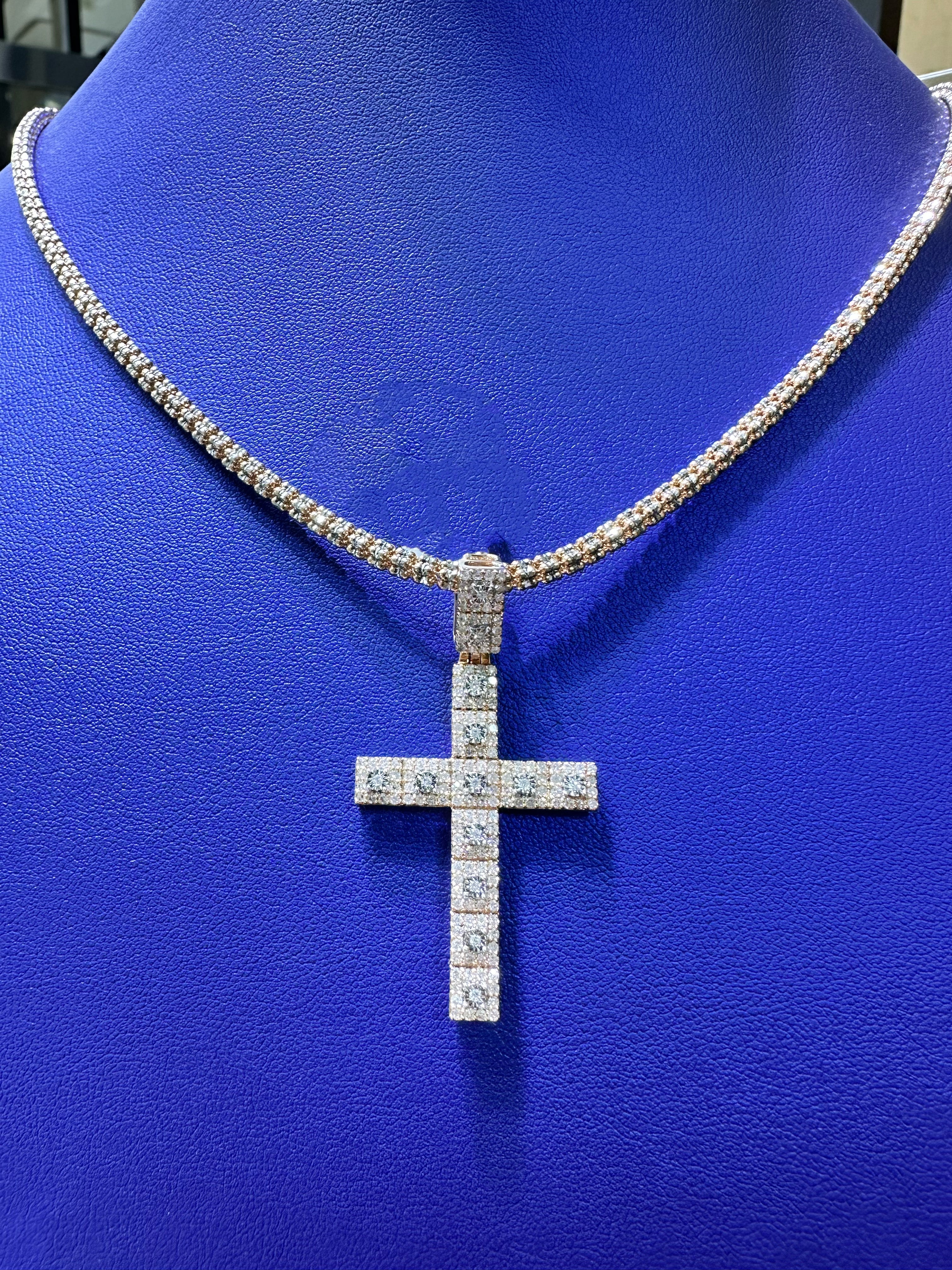 1.25ctw Natural Diamond Cross Pendant in 10K Rose Gold