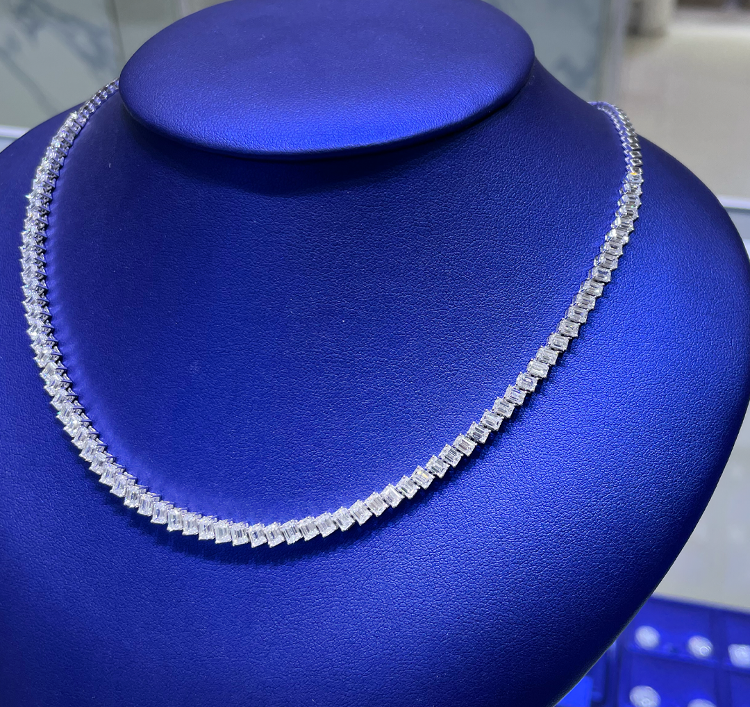 14K Gold 10.17ctw Lab Grown Emerald Diamond Necklace