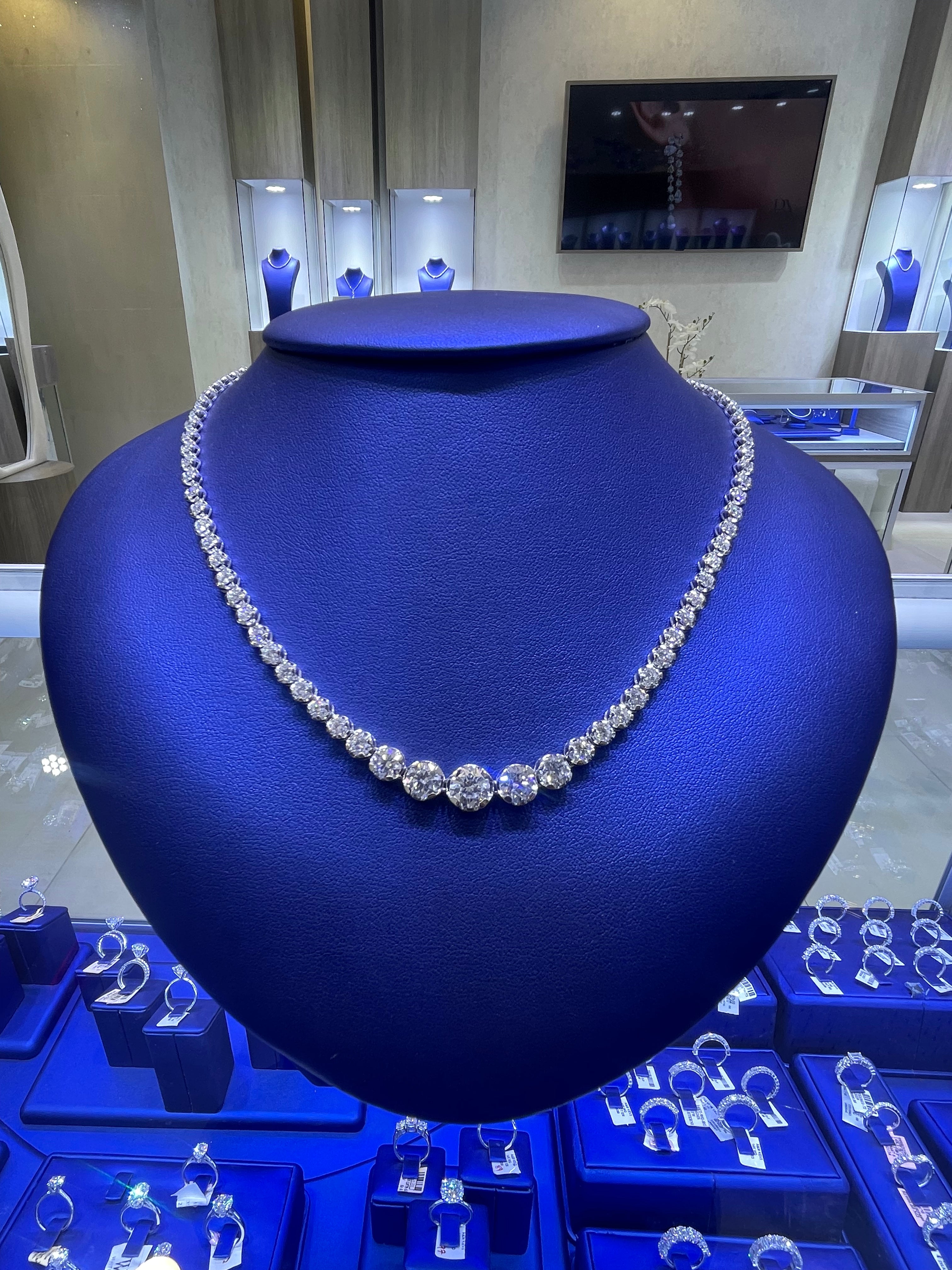 14K Gold 10.00ctw Lab Grown Round Graduating Diamond Necklace