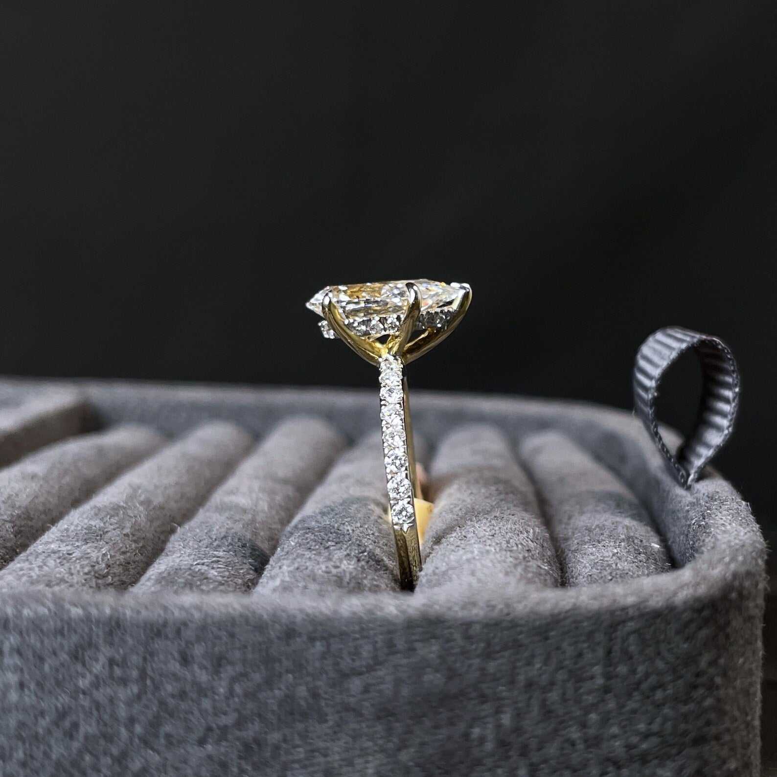 14K Gold 2.30CTW Pear Cut Diamond Engagement Ring