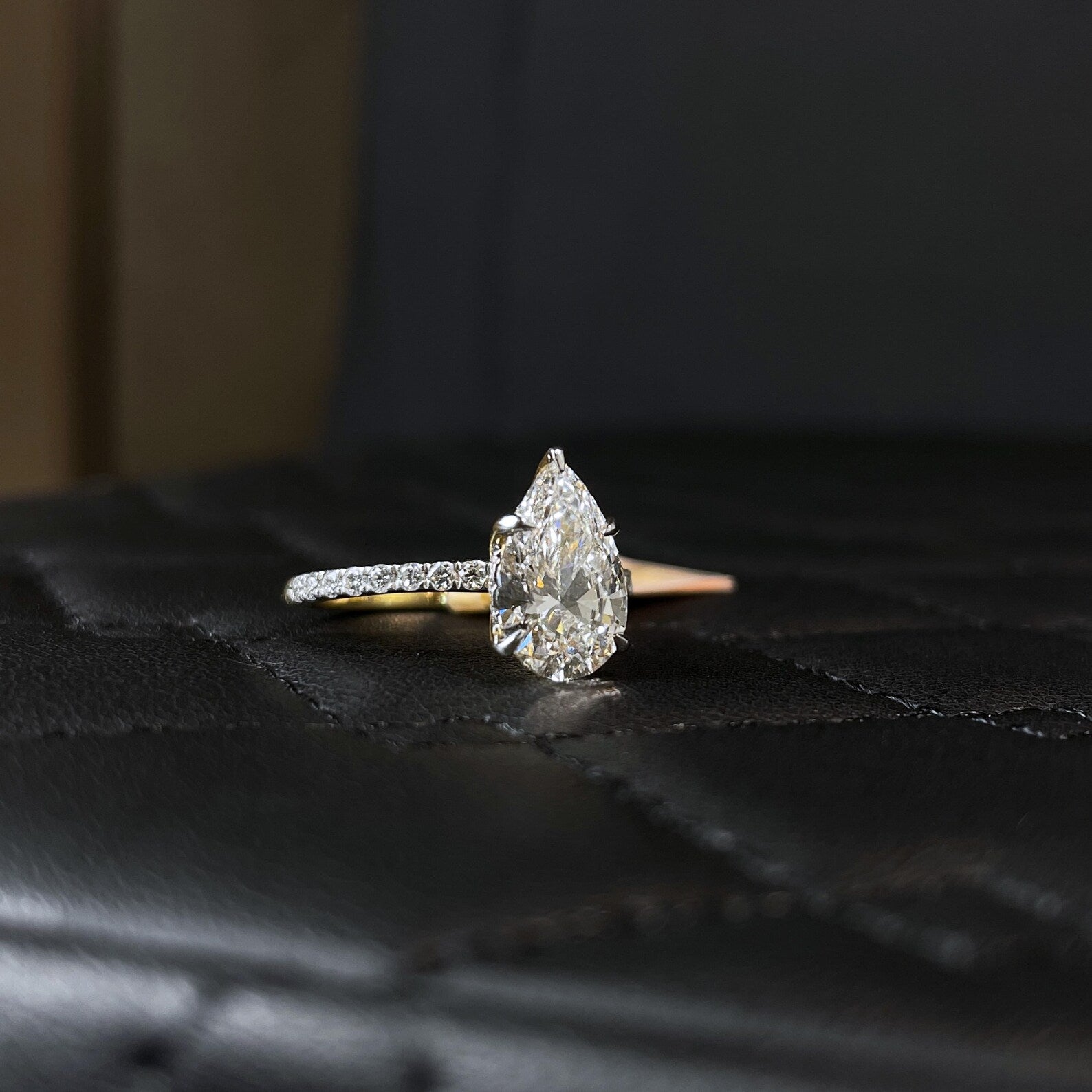 14K Gold 2.30CTW Pear Cut Diamond Engagement Ring